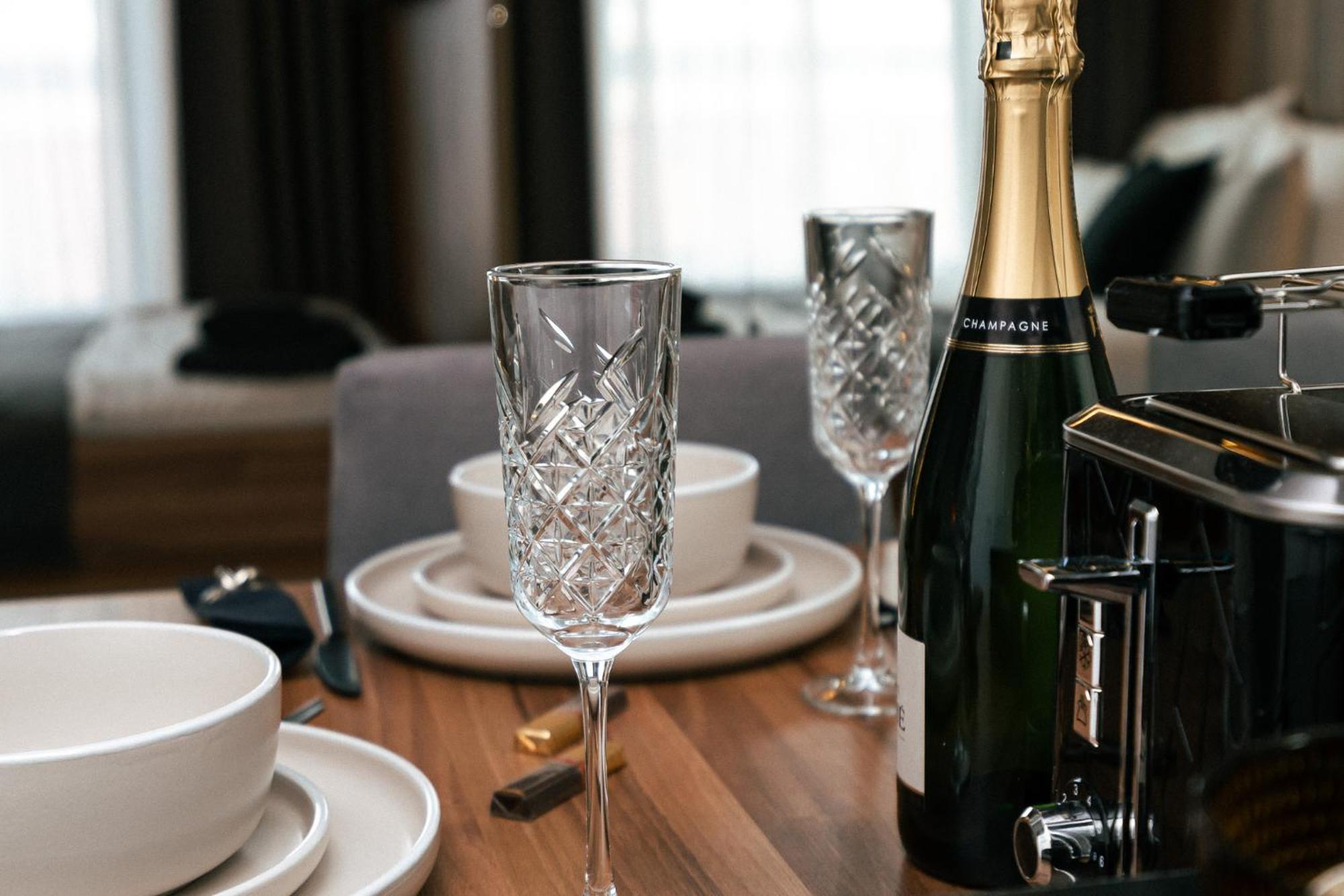 Apartments Wroc'Love By Me &301 Legnicka & Self Check-In 24H & Lift & Air Conditioning Wroclaw Ngoại thất bức ảnh